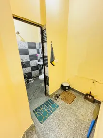 Flat in gurugram near medanta hospital - Image 5
