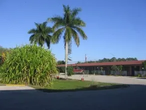 Conty's Motel - Image 2