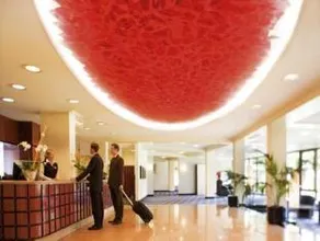 PLAZA Premium Parkhotel Neu-Ulm - Image 3