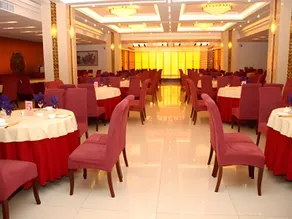 Victory Hotel - Image 2