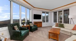 Highridge Court 19 with Wintergreen Advantage - Image 2