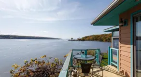 Hudson Riverfront Home - Image 5