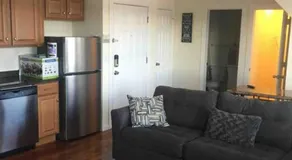 Lovely one bedroom with free parking - Image 2