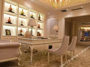 Fanhua Hotel - Image 5