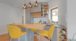 Regina's Residence-One Bedroom Apartment - Image 5