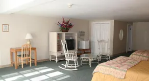 Visions Inn - Image 5
