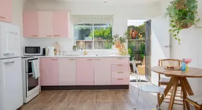 Palm Springs Oasis in Bateau Bay - Image 3