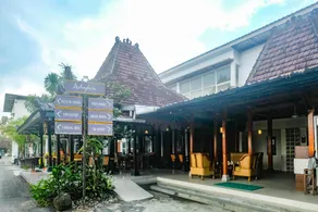 Urbanview Hotel Syariah Astungkara Space Sleman by RedDoorz - Image 4