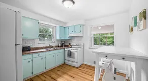 Modern and Spacious House Pittsburgh - Image 3