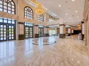 Light Grand Hotel - Image 3