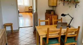Studio Apartment at Chain-Bridge - Image 3