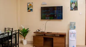 Cozy one bedroom ensuite - Image 3