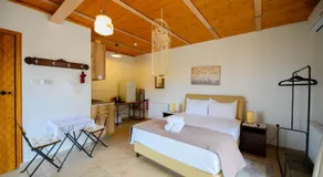 Fikardou Chalets - Image 2