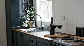 Northfield Boutique Apartments - Image 5