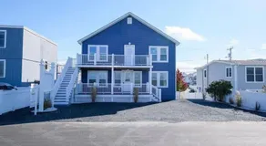 Shark Bait - Cozy Coastal Escape Near Hampton Beach - Image 4