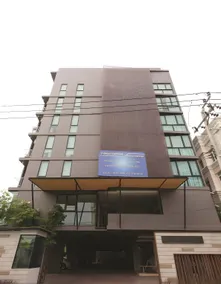 Varrzon Residence Srinakarin 56 - Image 2