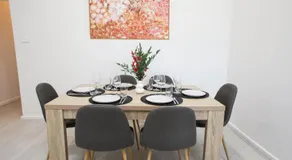 Modern 3BR Glebe Terrace with Courtyard - Walk Fish Market & Cafés - Image 5