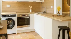 Le Nily Provence, T2 cosy rénové avec Clim, Extérieur et Parking - Image 4