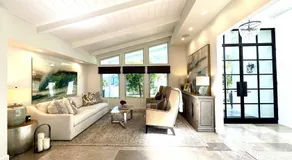 Luxury Home Backyard Oasis Villa - Image 3