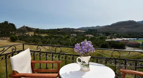 Evanthia Toroz Rooms & Studios - Image 2