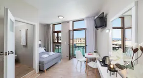 Faros Rooms - Image 2