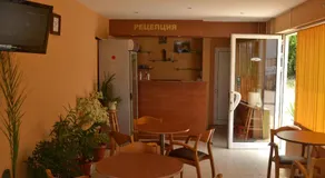 Hotel West - Image 3