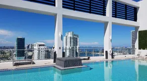 Downtown Miami Deluxe Apartment - Image 2
