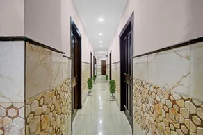 Hotel O  New Hotel City Of Joy - Image 2