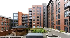 Corner House in Sheffield - Image 4