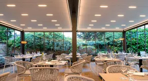 Erhardt Superior Rooms - Image 4