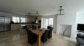 Entire home in Westport Ireland - Image 4