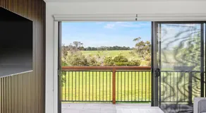 Luxury Hills Villa Retreat Phillip Island Resort - Image 4
