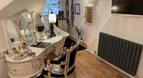 Olivia House - Image 4