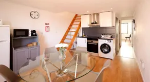 Apartment in Castelo - Image 2