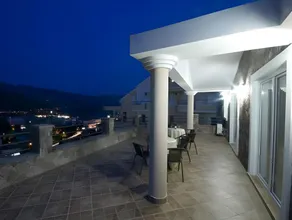 Contessa Apartments - Image 4