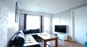 Mary Rooms - Image 2