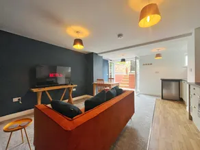 Kingsley Gardens Luxury Apartments - Image 2