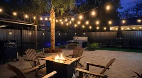 Extravagant Palm Beach Pool Oasis Sleeps 8 - Image 2