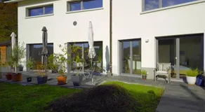 Gartenwohnung im modernen Stil - Image 2