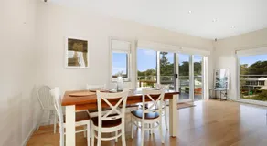 Mazza by the Sea - Beachside Family Escape - Image 4