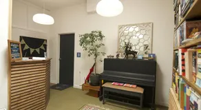Westpoint Apartments - Image 2