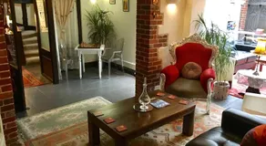 House of Agnes - Image 3