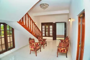 TENBY Guest House - Image 2