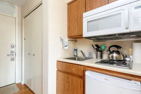 The Shores Beachside Studio Unit 5679 - Image 3
