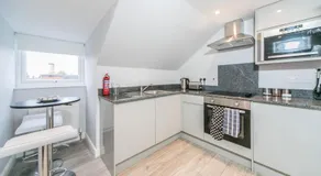 Helena House - Image 3