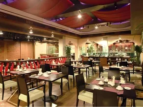 Radisson Hotel Shanghai JingAn - Image 5
