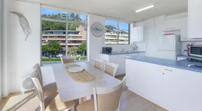 Seaview 7 - Prime Position Beachside Holiday - Image 3