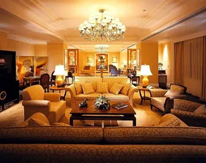 Four Seasons Hotel Shanghai - Image 4