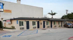 Newport Bay Inn - Image 3