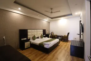 Hotel Rajpath Residency Near EDM Mall - Image 2